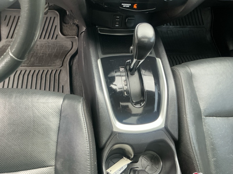 2015 Nissan Rogue