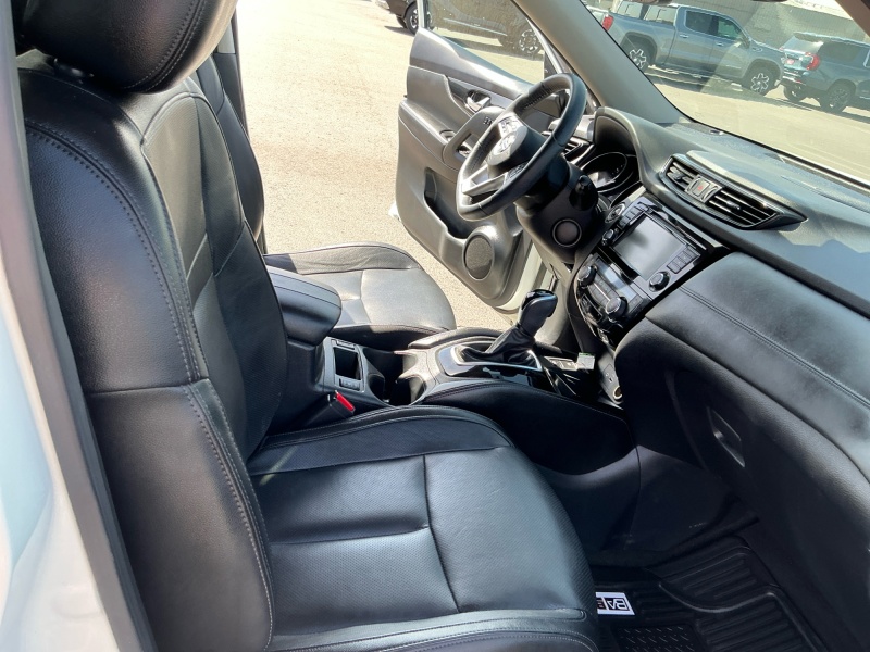 2020 Nissan Rogue