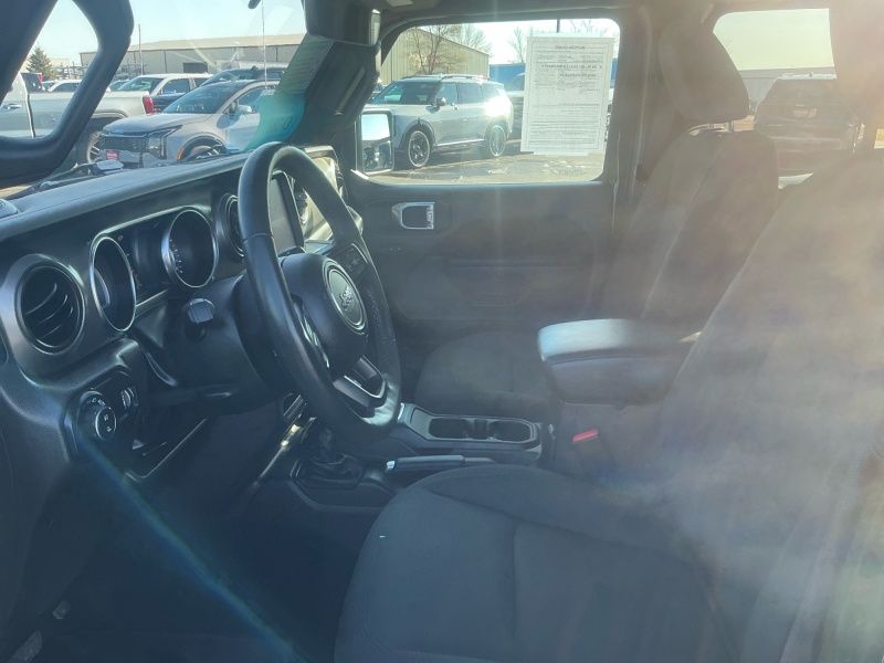 2023 Jeep Gladiator