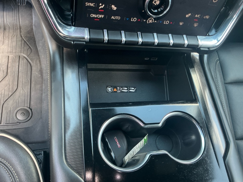2025 GMC Yukon XL