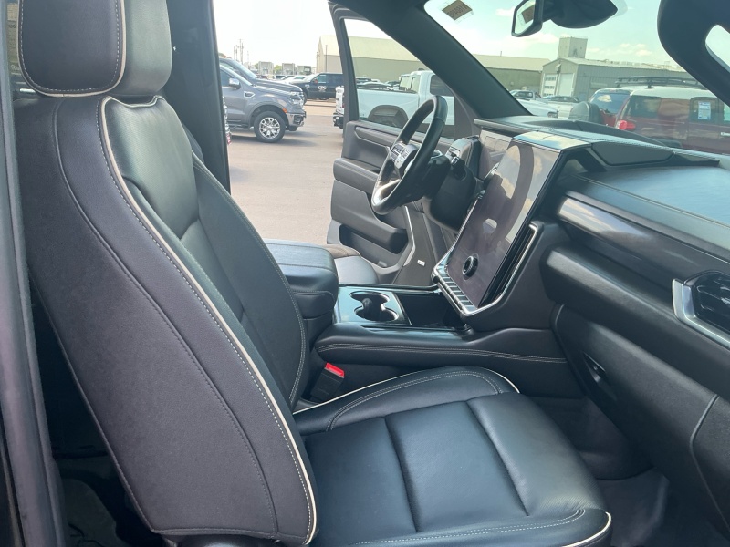 2025 GMC Yukon XL