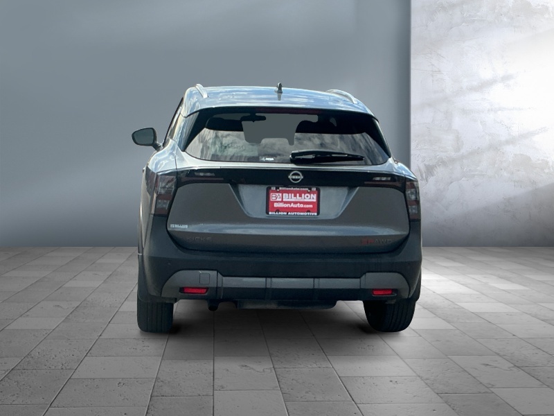 2025 Nissan Kicks