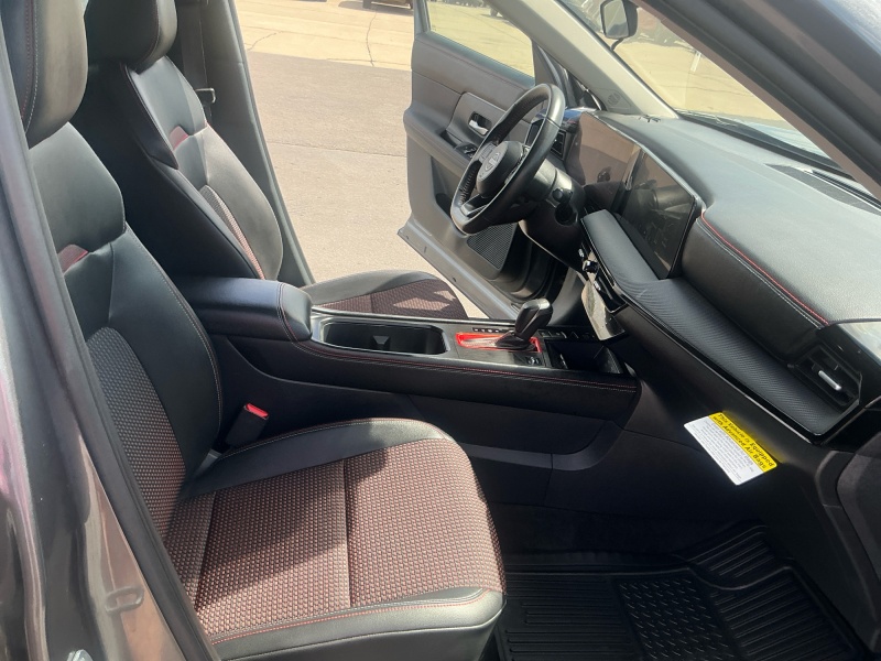 2025 Nissan Kicks