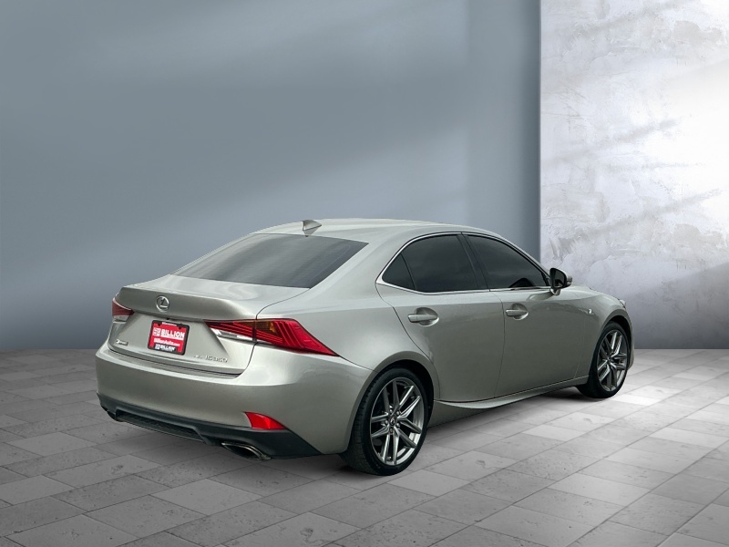 2017 Lexus IS