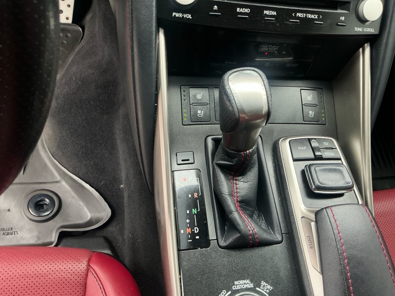 2017 Lexus IS
