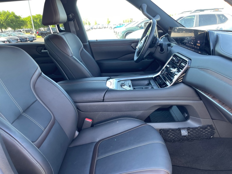 2025 Nissan Armada