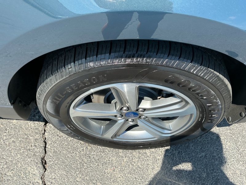 2019 Ford Edge