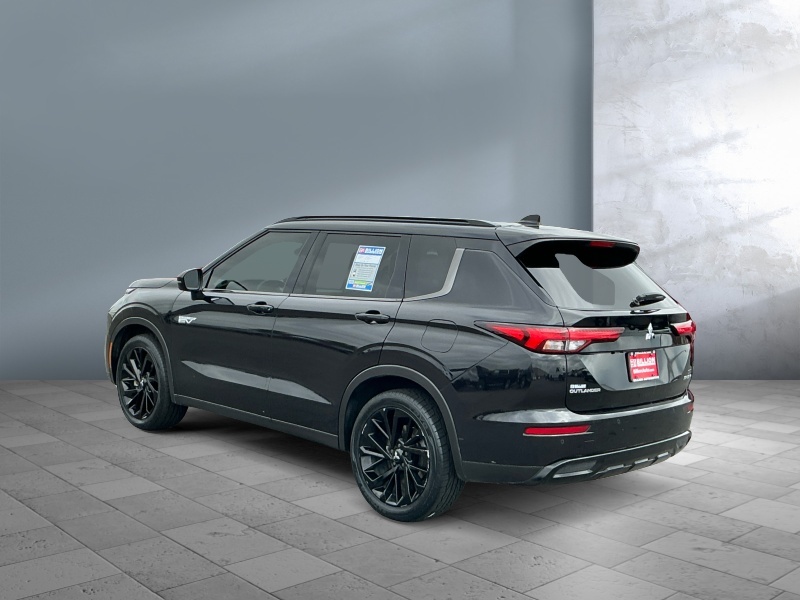2025 Mitsubishi Outlander Plug-In Hybrid