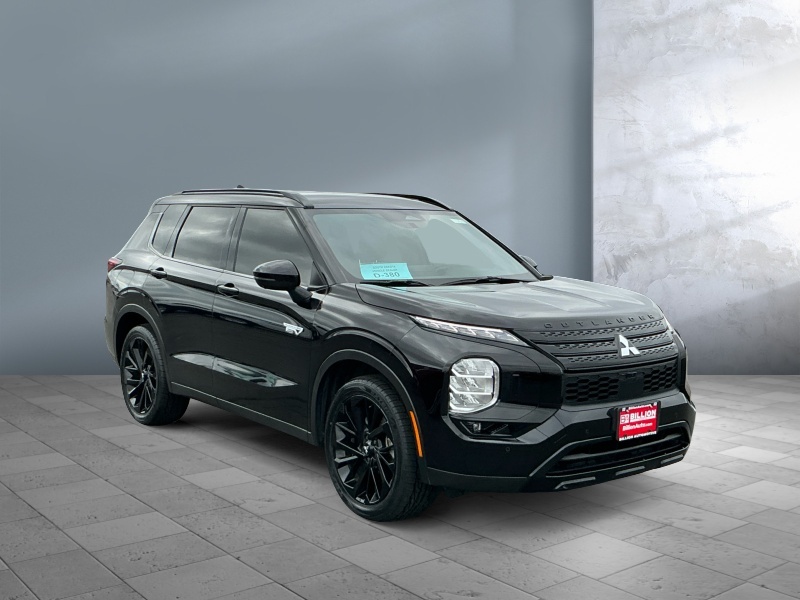 Used 2025 Mitsubishi Outlander Plug-In Hybrid SEL Black Edition Crossovers