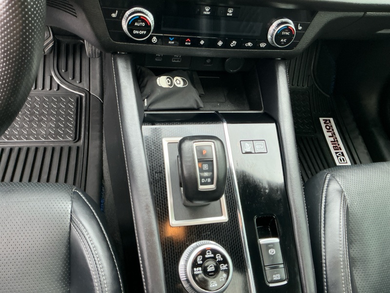 2025 Mitsubishi Outlander Plug-In Hybrid