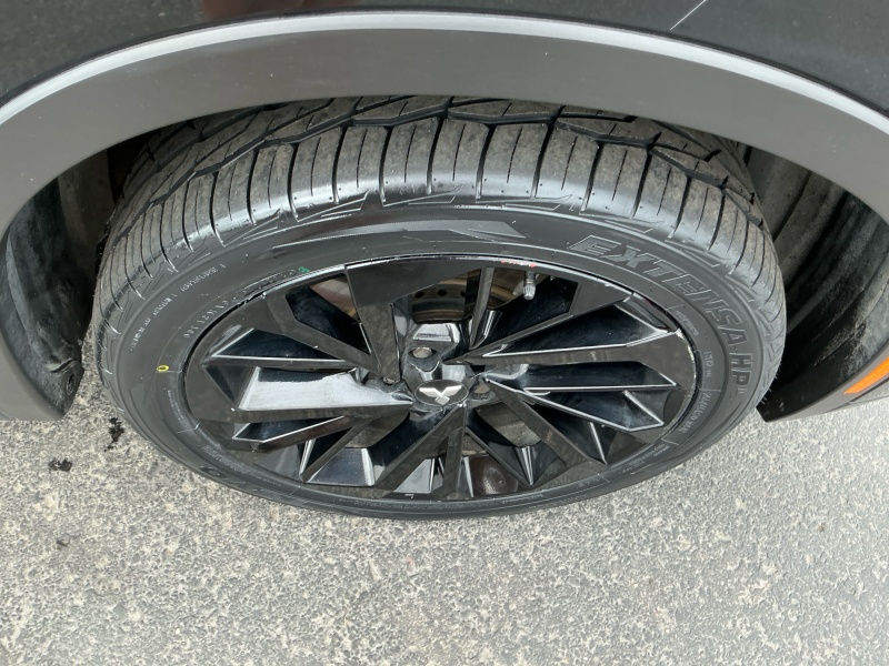2025 Mitsubishi Outlander Plug-In Hybrid