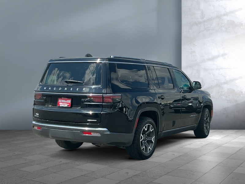 2022 Jeep Wagoneer