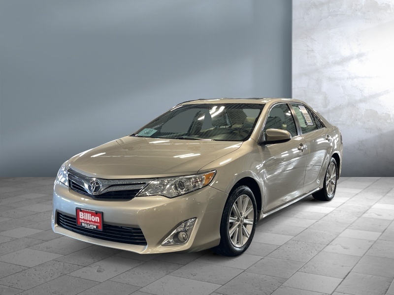 Used 2013 Toyota Camry XLE Car