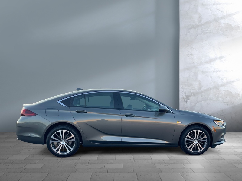 2018 Buick Regal Sportback