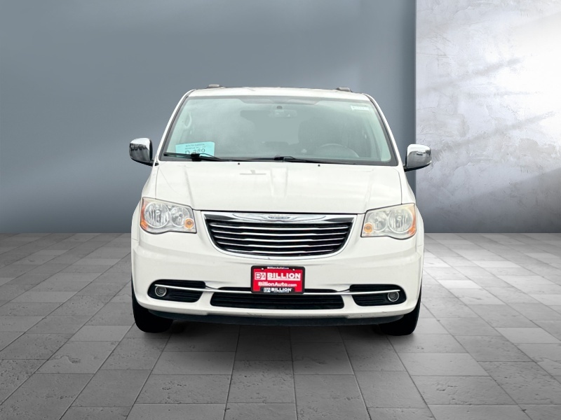 2011 Chrysler Town and Country