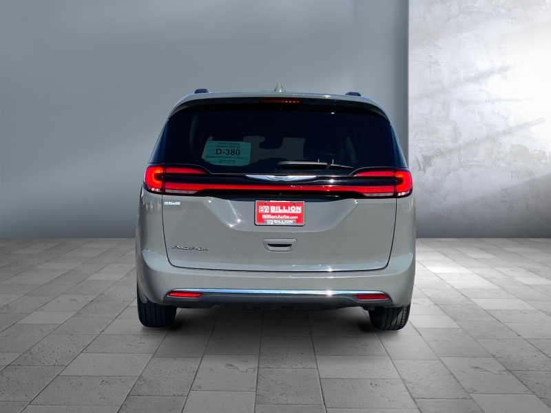 2022 Chrysler Pacifica