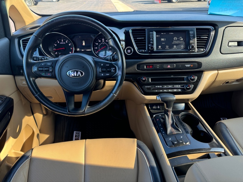 2017 Kia Sedona