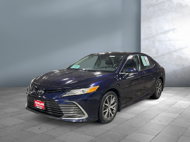 Used 2022 Toyota Camry XLE Car