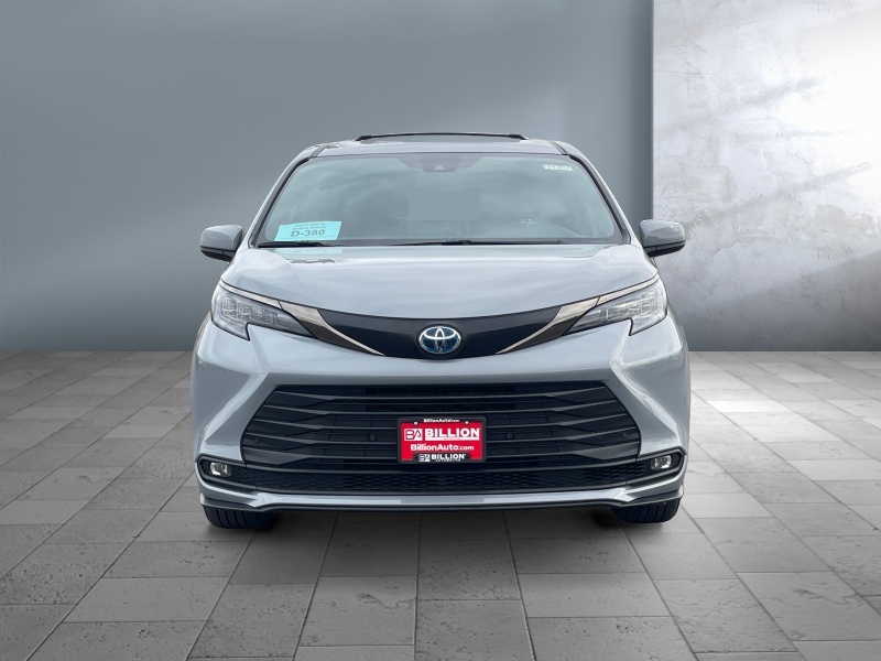 2023 Toyota Sienna