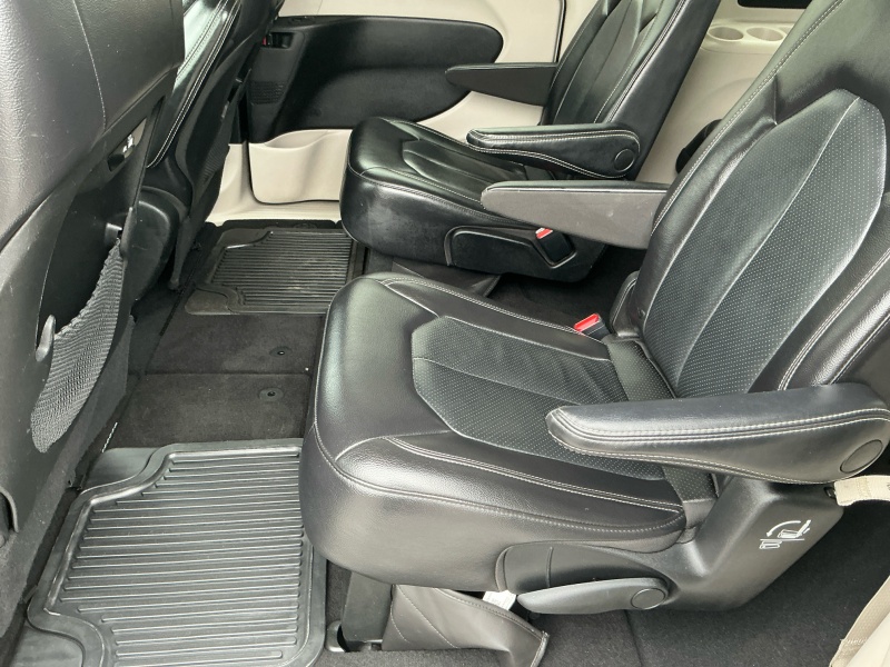 2022 Chrysler Pacifica