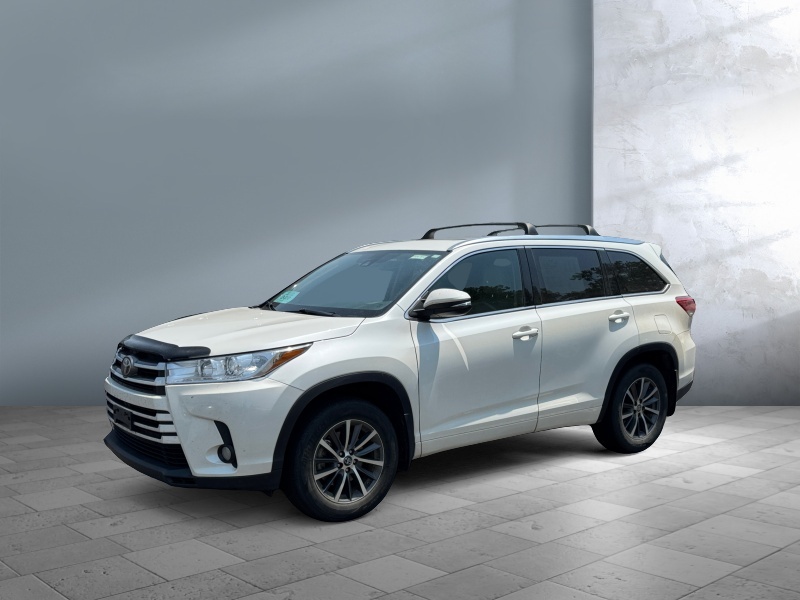 Used 2017 Toyota Highlander XLE SUVs