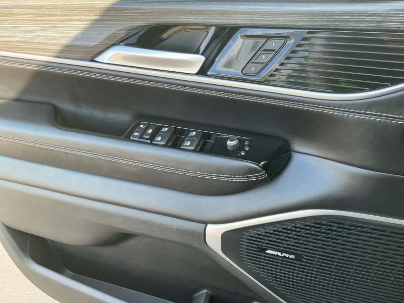 2023 Wagoneer L Wagoneer L