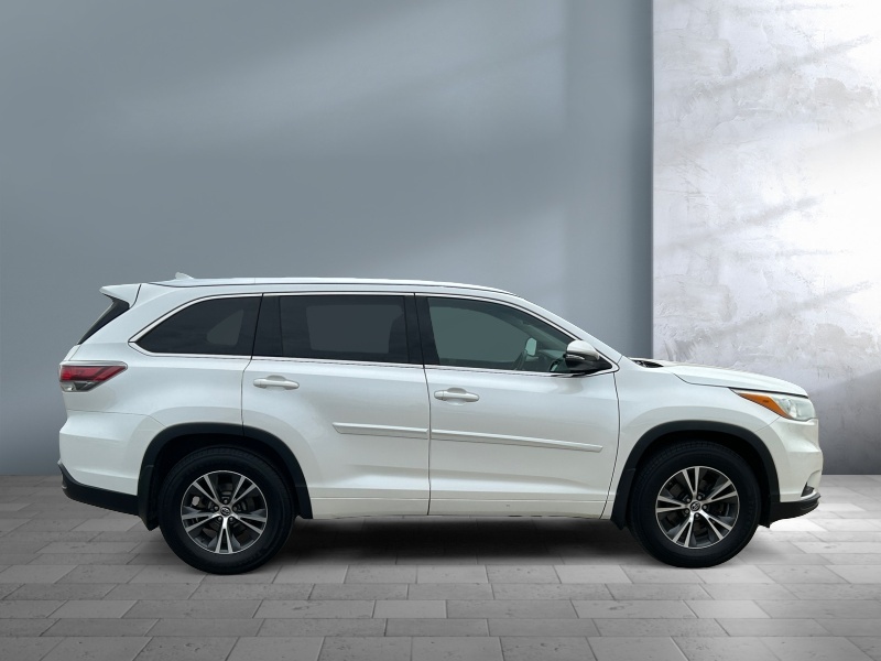 2016 Toyota Highlander