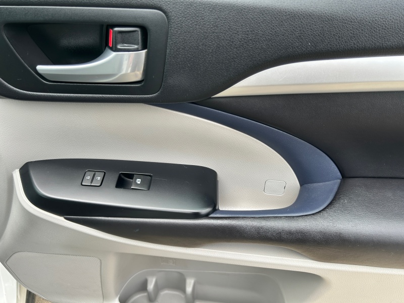 2016 Toyota Highlander