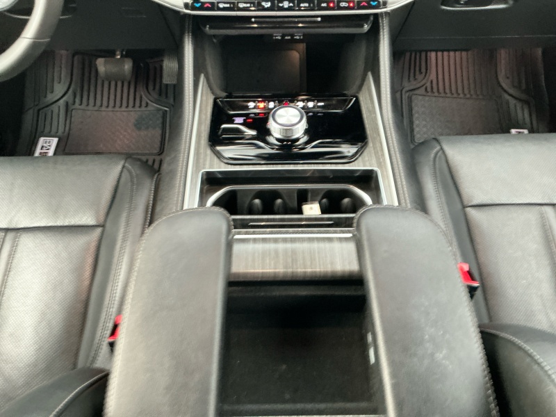 2023 Jeep Wagoneer L