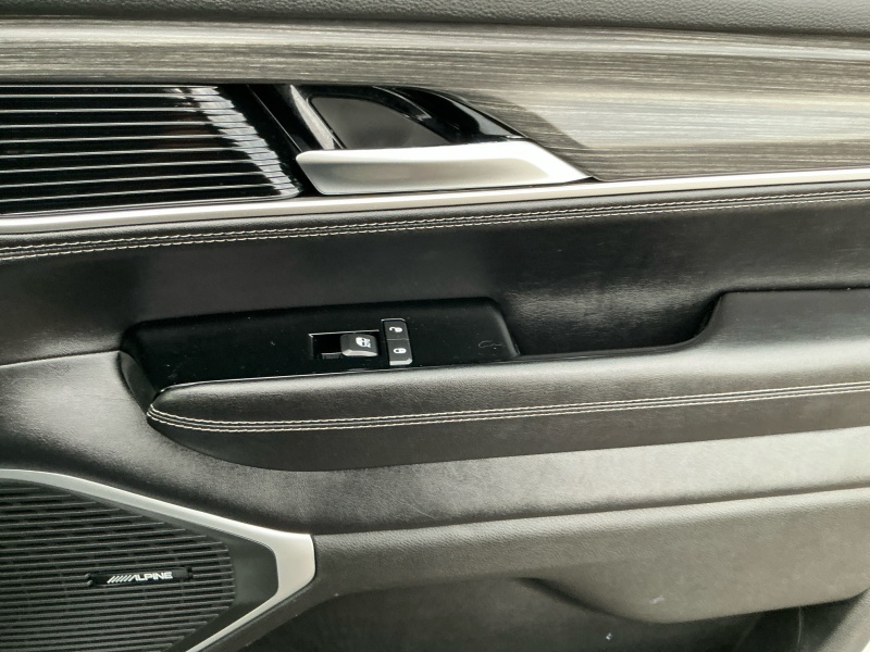 2023 Jeep Wagoneer L