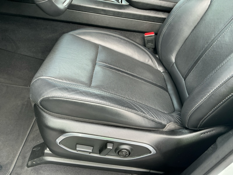 2023 Jeep Wagoneer L