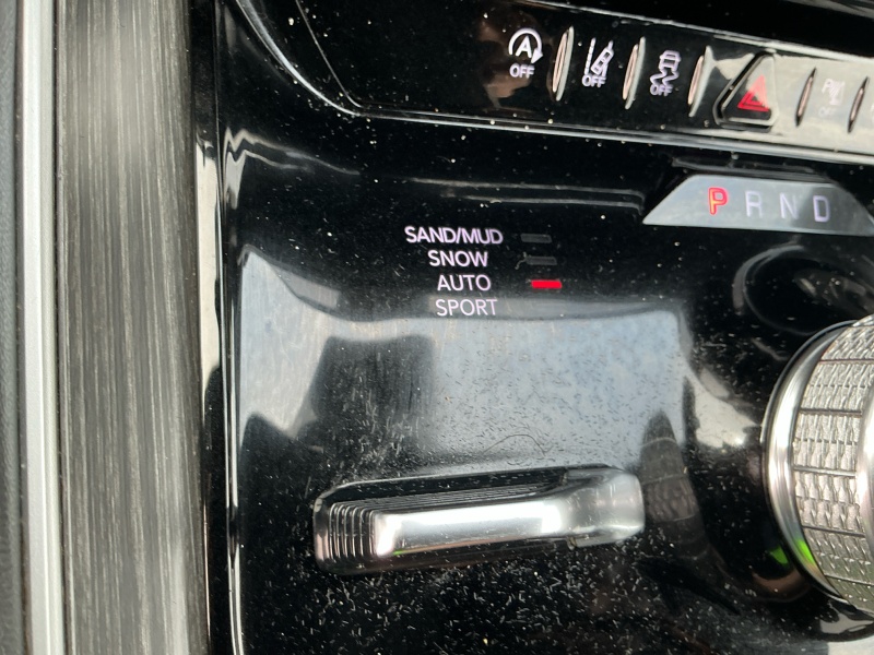 2023 Jeep Wagoneer L