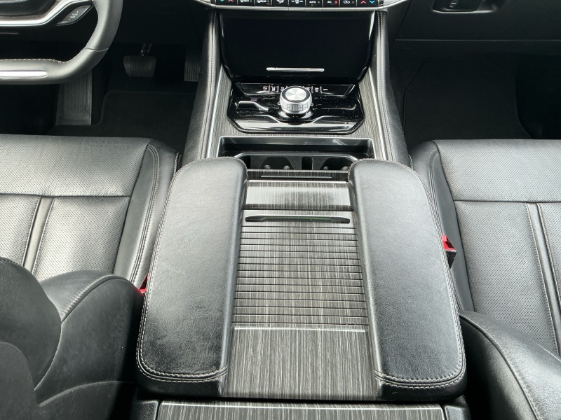 2023 Jeep Wagoneer L