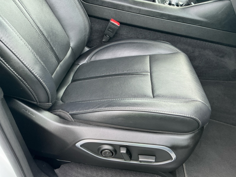 2023 Jeep Wagoneer L