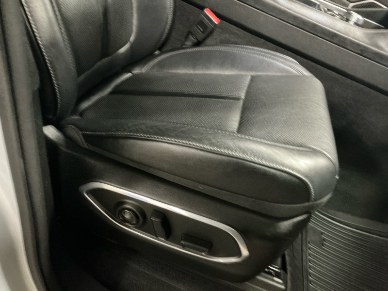 2023 Jeep Wagoneer L