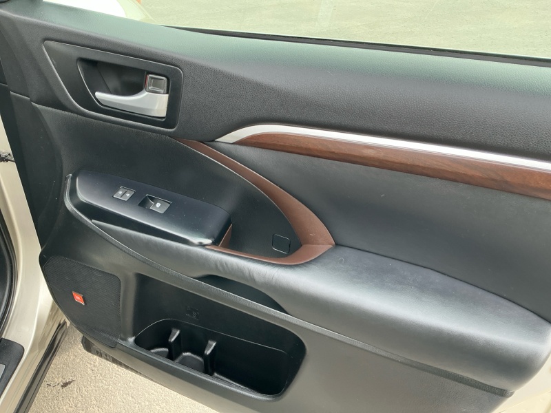 2015 Toyota Highlander