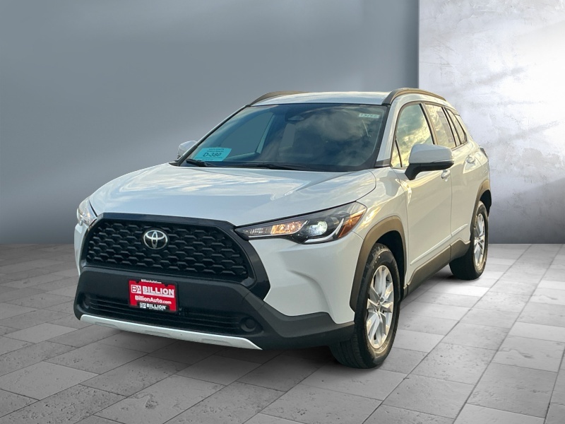 Used 2023 Toyota Corolla Cross LE Crossovers