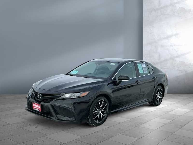 Used 2023 Toyota Camry SE Cars