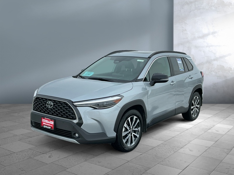 Used 2025 Toyota Corolla Cross XLE Crossovers