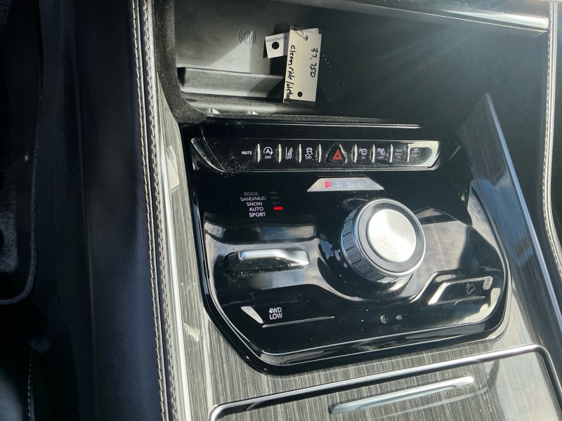 2022 Jeep Wagoneer