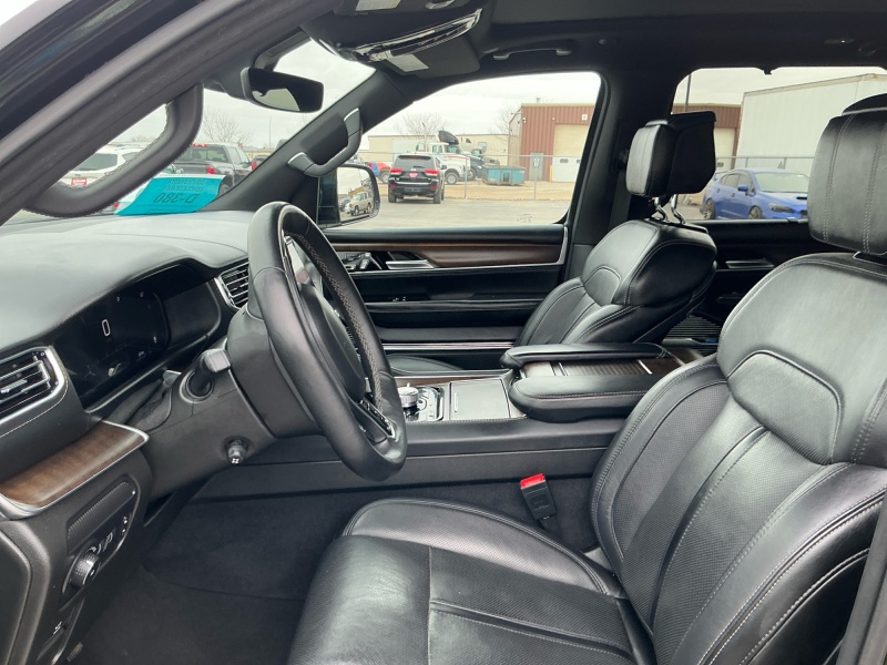 2024 Jeep Grand Wagoneer L