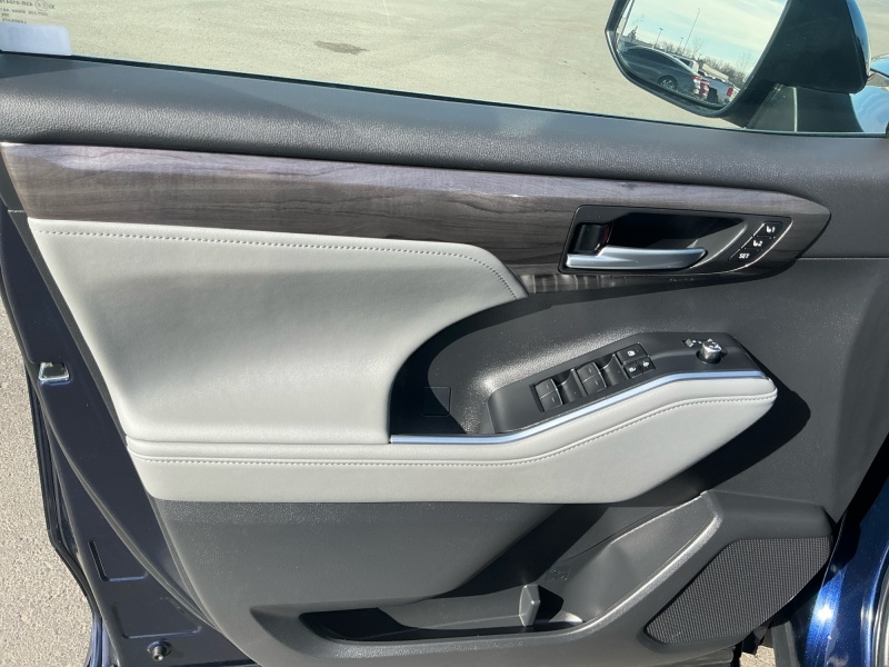 2024 Toyota Highlander