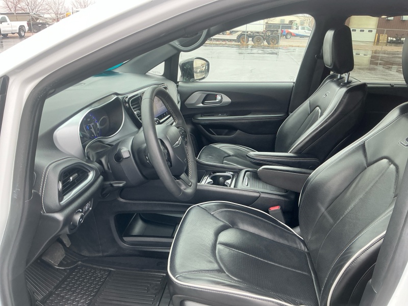 2025 Chrysler Pacifica