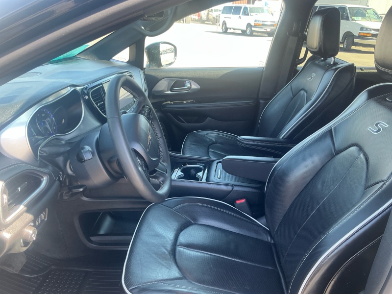 2025 Chrysler Pacifica