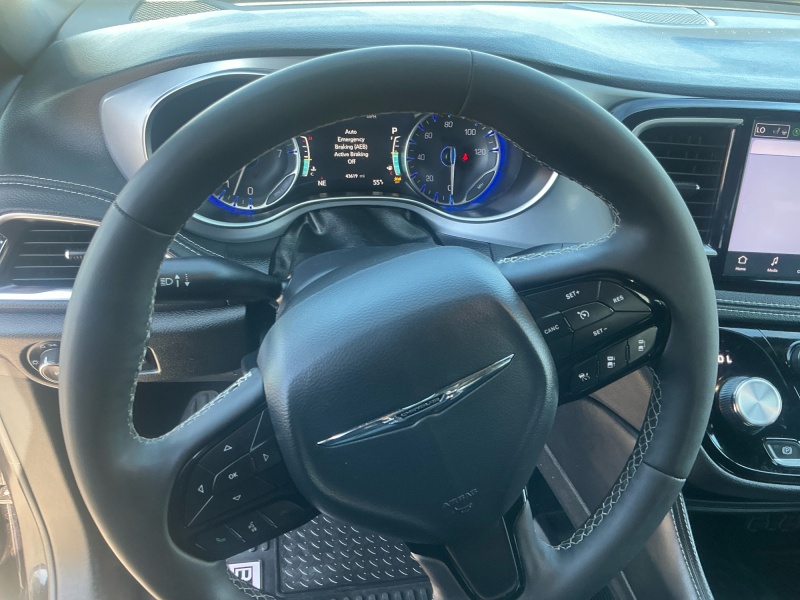 2025 Chrysler Pacifica