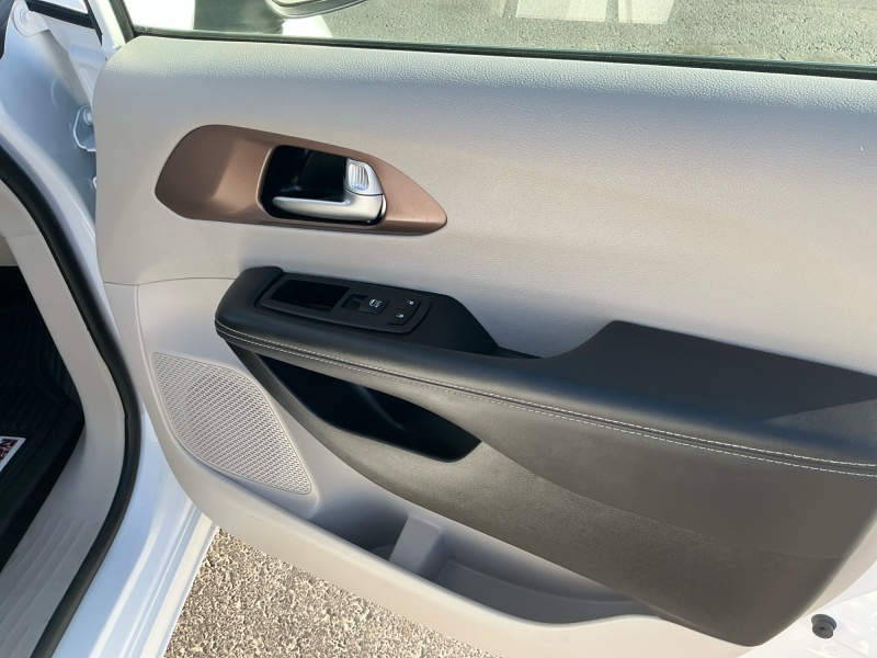 2024 Chrysler Voyager