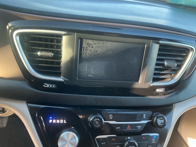 2024 Chrysler Voyager