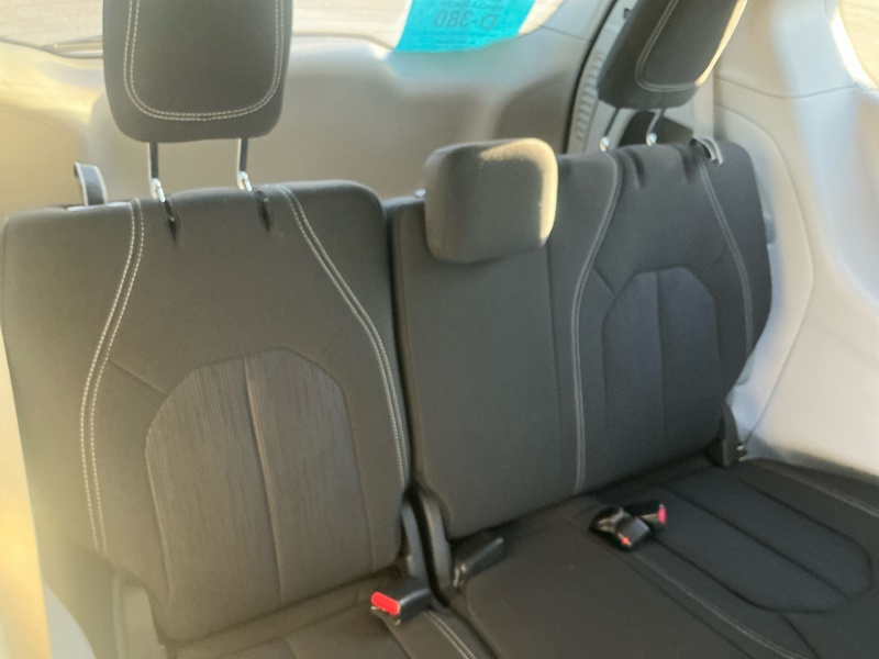 2024 Chrysler Voyager