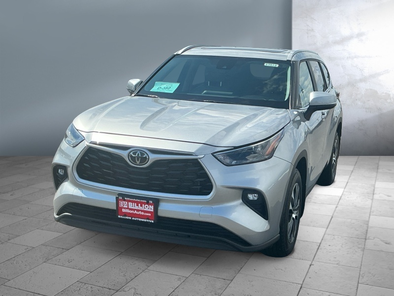 Used 2023 Toyota Highlander XLE SUVs