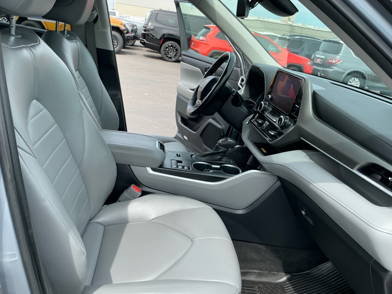 2023 Toyota Highlander